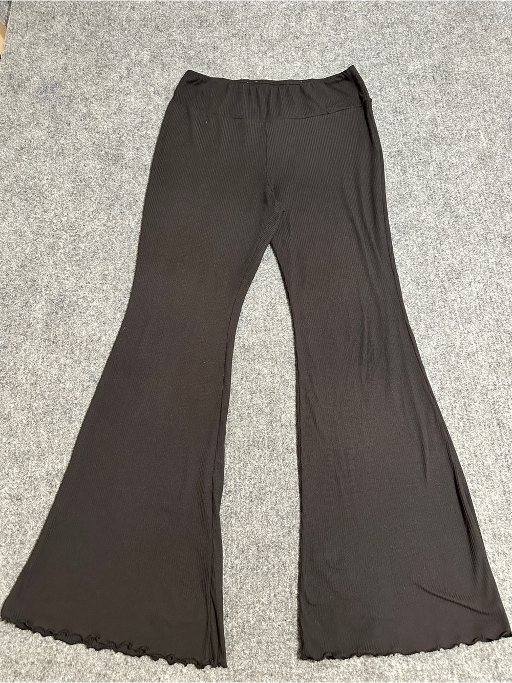 No Boundaries Ribbed Knit Flare Pants. These casual, high-waisted loungewear
